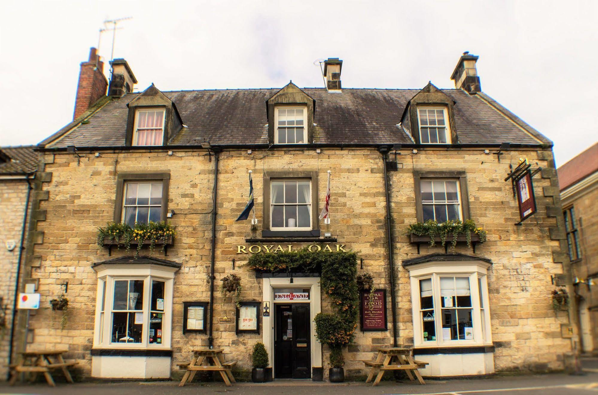 The Royal Oak Hotel Helmsley Esterno foto